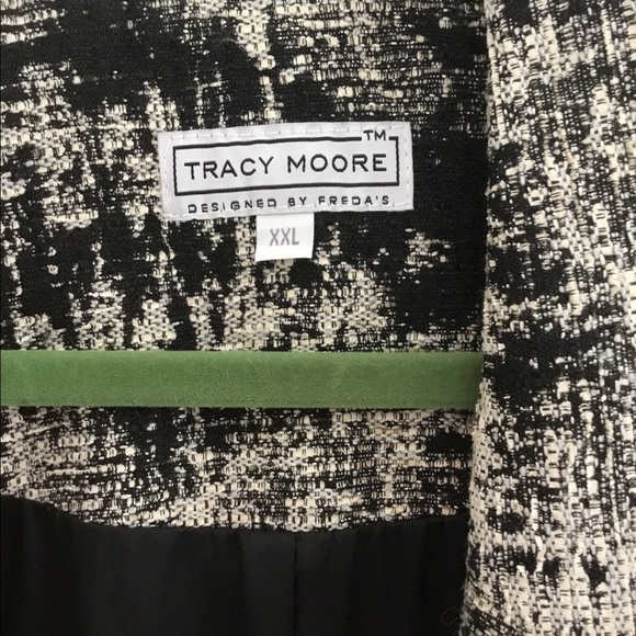 Tracy Moore Designed by Freda’s Full Length Coat - Picture 2 of 3